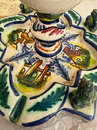 Fuente cerámica Triana Sevilla antigua