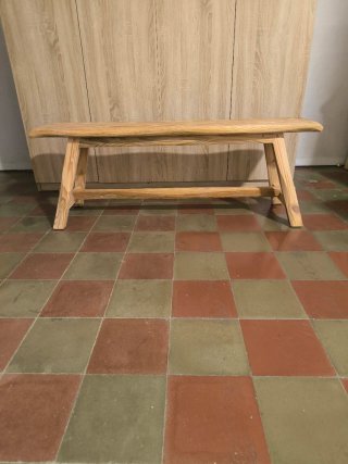 Banco rústico de madera