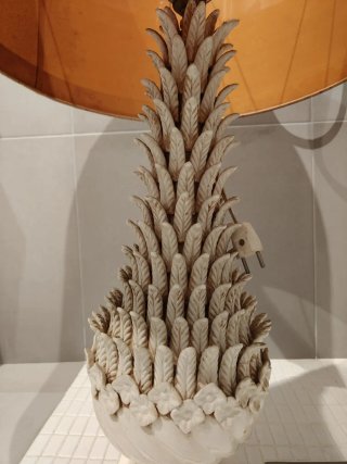 Lámpara de ceramica blanca de manises. Funciona