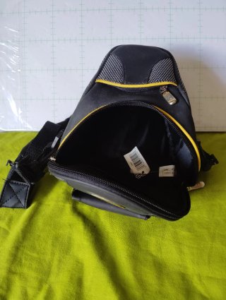 Mochila Kodak Negra y Amarilla