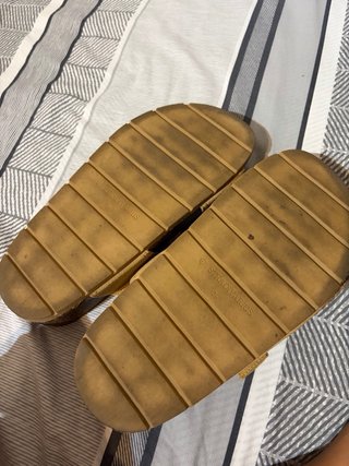 Sandali beige in pelle da donna