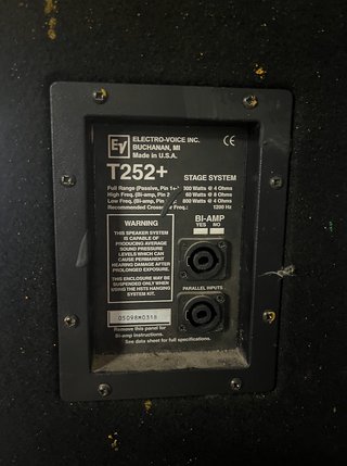 2x Electro-Voice T252+ + Behringer EP2500