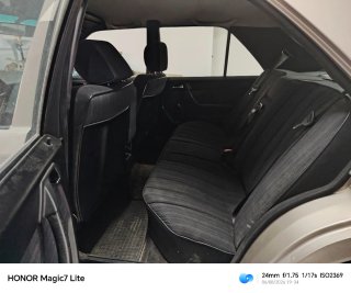 Mercedes-Benz 300D 1986