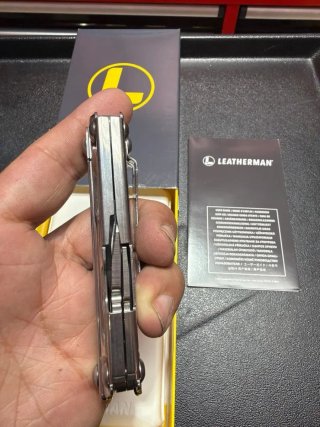 Alicate Multiusos Leatherman