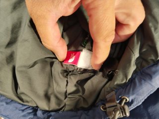 Chaqueta The North Face azul acolchada