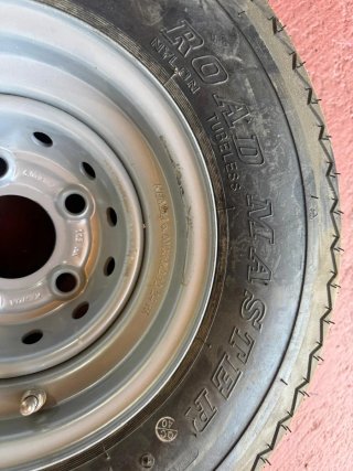 Llantas Kenda Road Master 20.5x8.0-10
