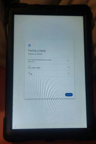 Samsung TAB A T590 10.5 Negra y funda.