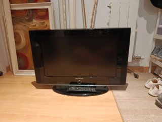 Televisión Samsung 26" Negra