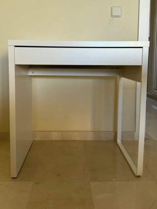 Escritorio IKEA MICKE blanco 73x50 cm