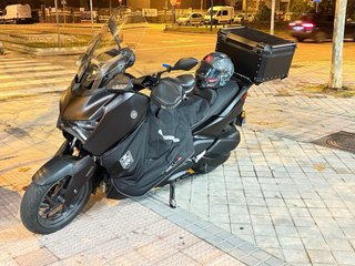 Yamaha Xmax Tmax 300cc 2025