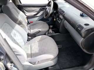 SEAT Leon 2000