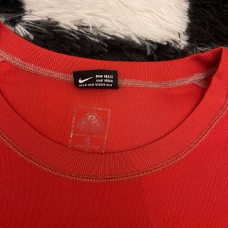 Camiseta Nike ACG Dri Fit Roja Running Outdoor