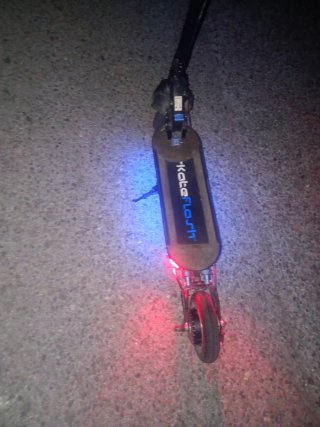 Patinete Eléctrico con Luces LED