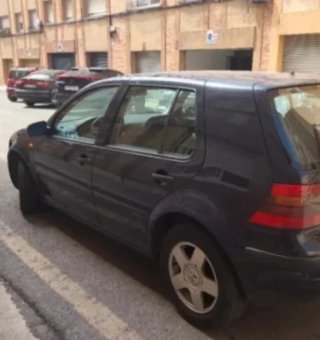 Parrilla y 2 faros Golf 4