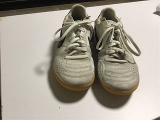 Zapatillas Nike Street Gato Talla 37.5 niño