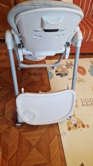 Trona Peg Perego + Cojín acolchado