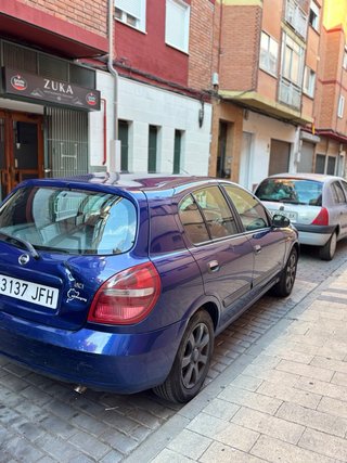 Nissan Almera 2003