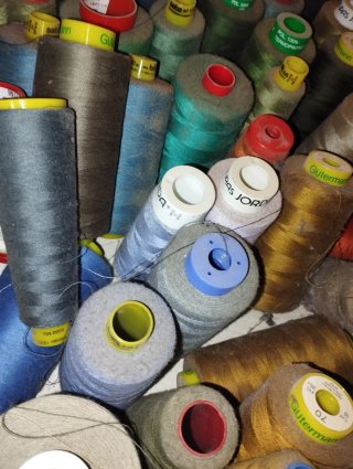 Hilo y otras cosas para costura,para coser industr