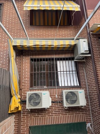 2 toldos para patio con estructura mas laterales