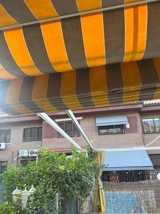2 toldos para patio con estructura mas laterales