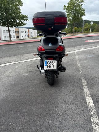 Piaggio MP3 500 Sport Maxi Scooter