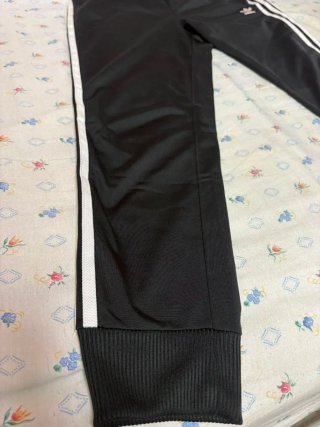 Pantalón chándal Adidas negro