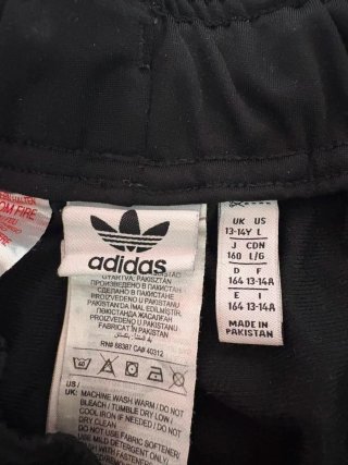 Pantalón chándal Adidas negro