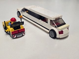 Lego City 60102 - 2 Coches Aeropuerto Servicio VIP