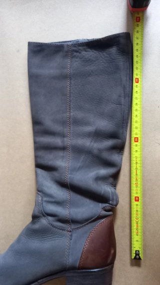 Stivali in pelle suede taupe 37