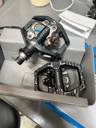 Pedales mixtos Shimano MTB calas SPD