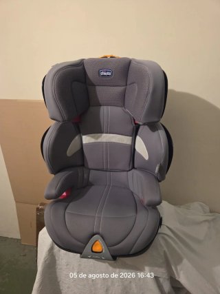 Silla infantil para coche marca CHICCO