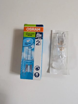 Lámpara de forja con tulipas de cristal