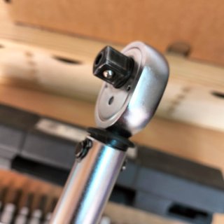 Llave dinamométrica VAR + juego puntas