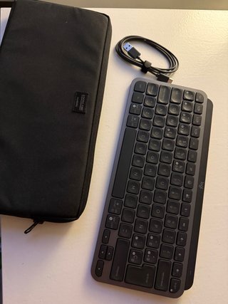 Logitech MX Keys Mini + Cavo USB-C + Protettore