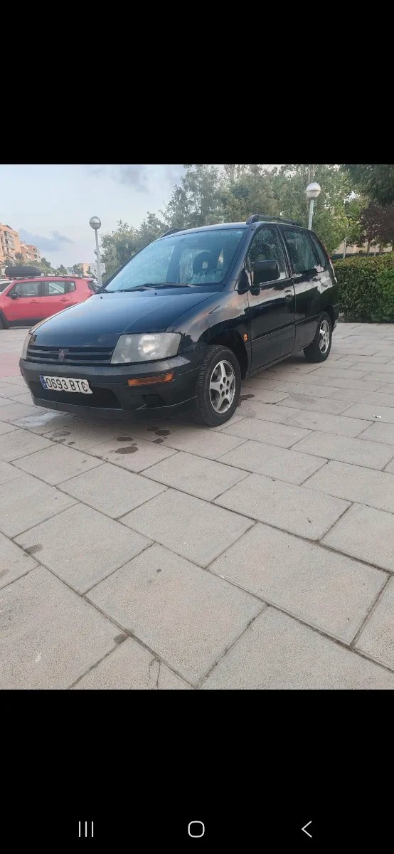 Mitsubishi Space Runner 2003 - foto 1