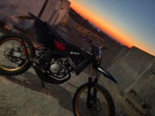 Rieju SMX Supermotard Negra y Dorada