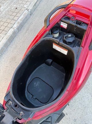 Suzuki Address r Scooter
