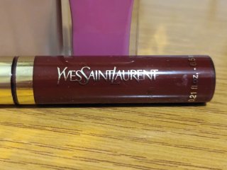Lote YSL: Base Maquillaje,Esmalte Rosa y Gloss