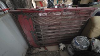 Rampa metálica roja