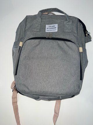Mochila para bebé con cuna incorporada