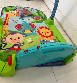 Gimnasio Bebé Piano y Sonidos