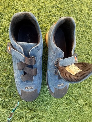 Zapatos de seguridad Base azules y naranjas