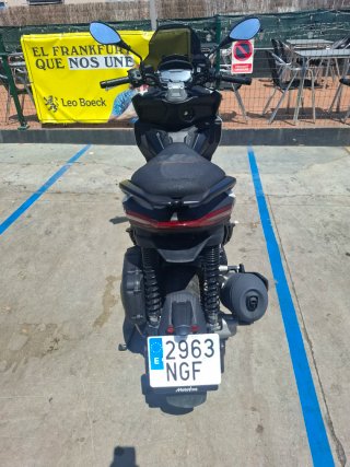 Aprilia SR GT 125 Sport Maxi Scooter