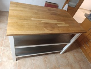 Isla de cocina Ikea madera y metal