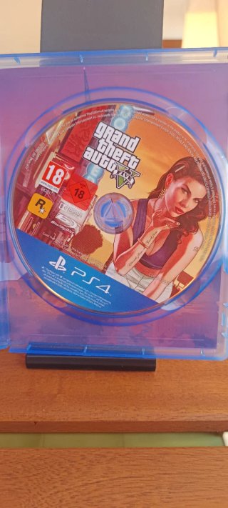 GTA V Premium Edition PS4