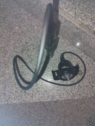 Linterna de buceo profesional