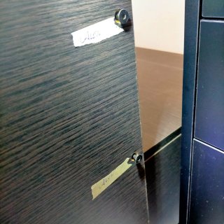 Habitación juvenil, cama nido y escritorio