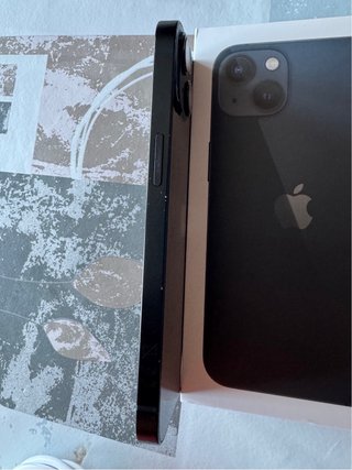 iPhone 13 · 128 GB · Batería 100 · Azul medianoche