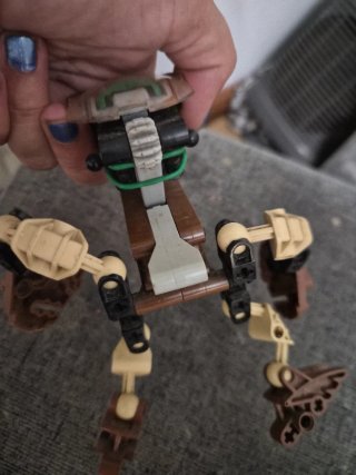 LEGO Bionicle 8560 Figura Original