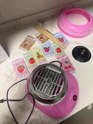 Máquina de algodón de azúcar rosa